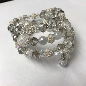 White & silver plated bracelet